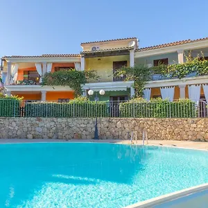 https://casa-cala-sardegna-budoni-residence-con-piscina.in-sardinia.net